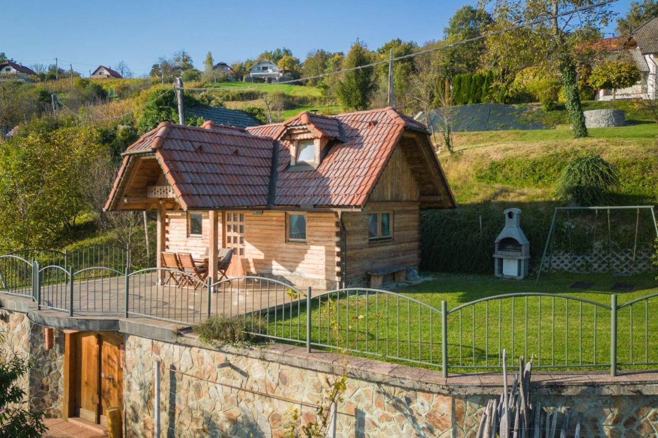 Vineyard Chalet Hansel And Gretel - Happy Rentals Otočec Zewnętrze zdjęcie